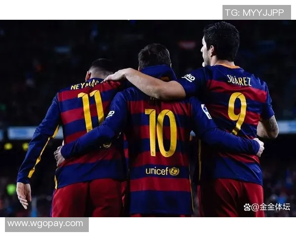 维拉利尔逆转巴萨，赢得西甲冠军，历史性一刻让球迷狂欢